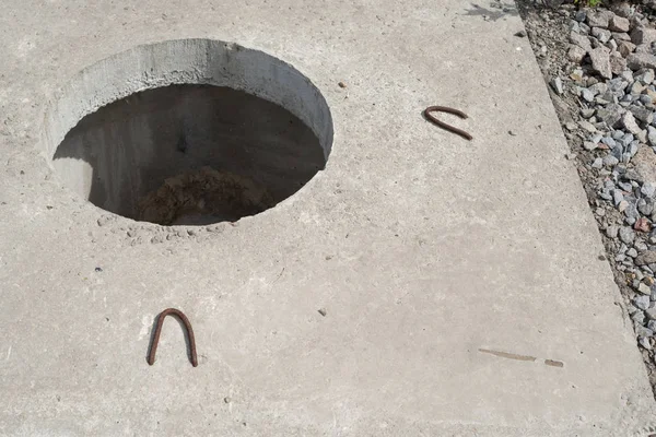 Manhole Cover New Concrete Block — Stock Photo, Image