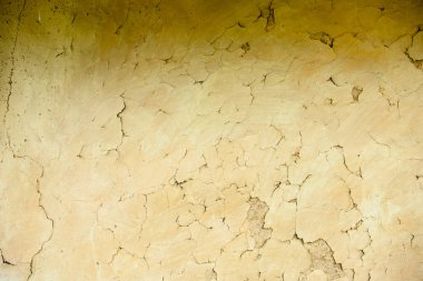 Eski gıdılı hanedanlığın çatlak duvar yüzeyi.