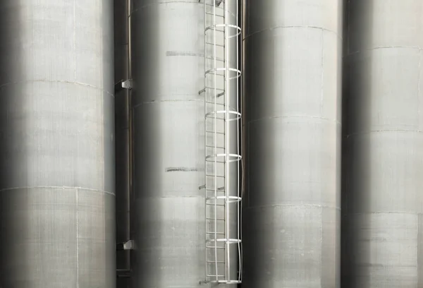 Silos Torre Metallica Stoccaggio Materiali Sfusi Dell Impianto Industriale — Foto Stock