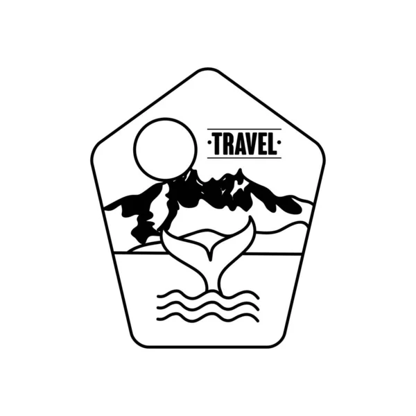 Crachá de insígnia de viagem com baleia e montanhas nevadas, estilo silhueta —  Vetores de Stock