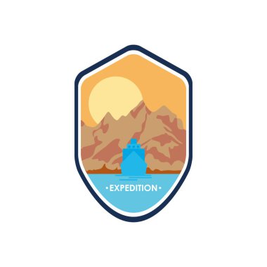 Kuru dağlar ve güneş manzaralı rozet, düz stil.