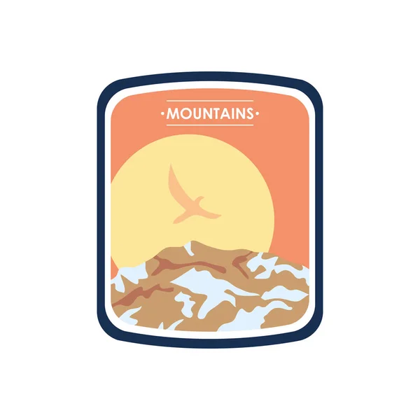 Insigne carré avec design montagne et soleil, style plat — Image vectorielle
