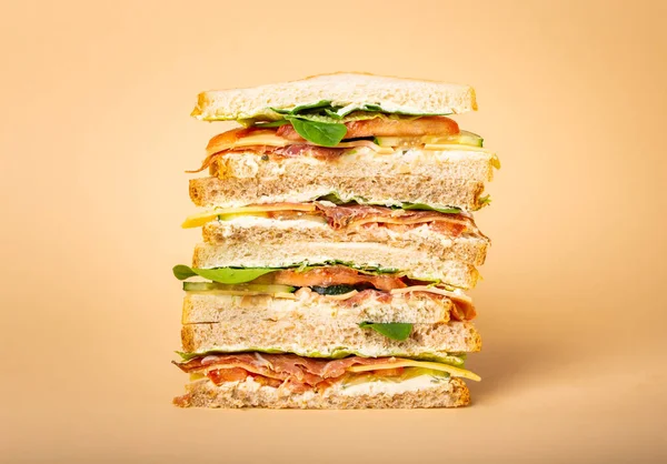 Close Tall Cut Tasty Sandwich Cheese Ham Prosciutto Fresh Lettuce — Stock Photo, Image