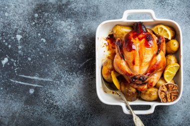 fırında bütün tavuk