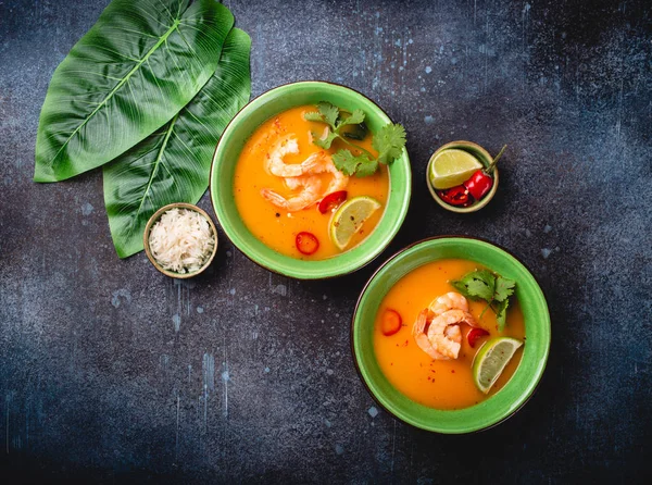 Thai soppa tom yum — Stockfoto