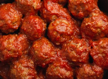 Domates soslu köfte.