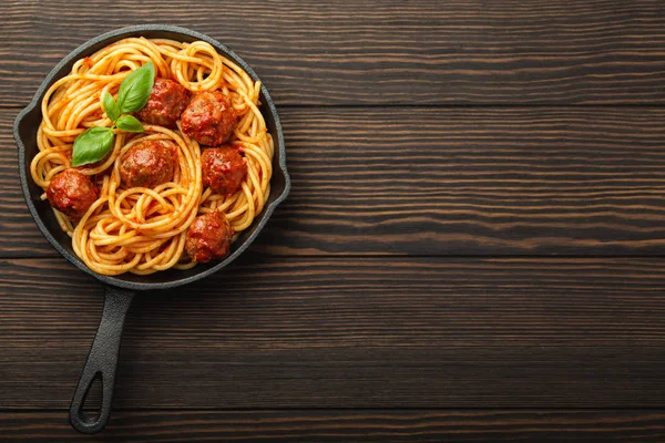 Meatballs pasta in tomato sauce — Stock Photo, Image