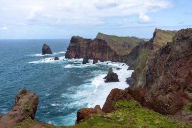 Portekiz, Madeira 'da Ponta do Rosto' nun sahil kayalıkları