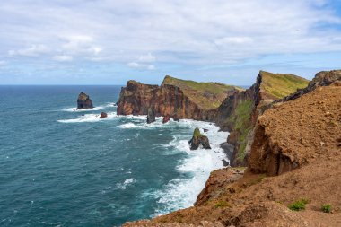 Portekiz, Madeira 'da Ponta do Rosto' nun sahil kayalıkları