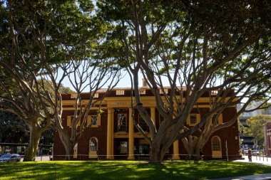 Sydney, NSW, Avustralya - 3 Mayıs 2016: Sidney 'in erkeksi banliyösü, Sidney Limanı' ndan Mercan Denizi 'ne kadar.