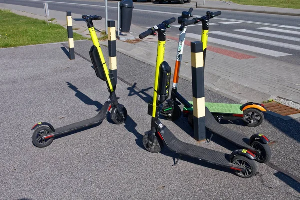 Elektrikli scooter Blinkee.city ve Hive in Katowice tarafından sağlanmıştır.
