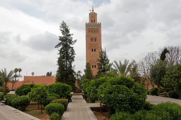 Marrakech Marruecos Mayo 2013 Mezquita Landmark Kputoubia Más Grande Marruecos — Foto de Stock