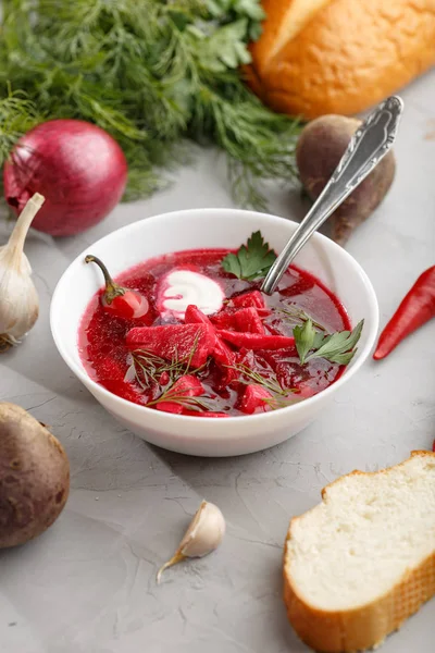 Geleneksel Ukrayna dili, kupa Rus Pancar çorbası. sebze ile