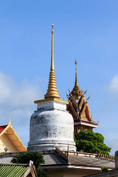 Lunge Pra Traurige Teichkapelle Wat Ban Dong Rayong Thailand — Stockfoto