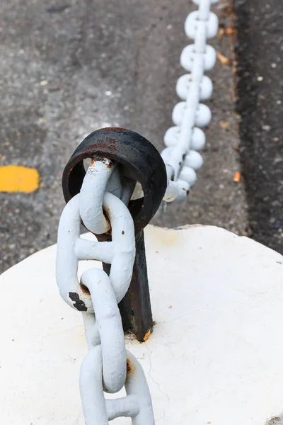 Close Chain Fences Cement Block — Stock Photo, Image