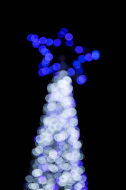 Bokeh büyük yılbaşı ışık ağacı