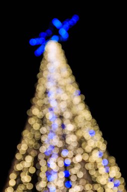 Bokeh büyük yılbaşı ışık ağacı