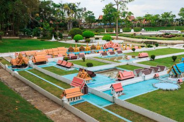 Pattaya, Tayland - 11 Haziran 2019: Mini Siam Park'ta Wat Phra Srisunpetch. Mini Siam ünlü bir minyatür park cazibe olduğunu. 1986 yılında inşa edilmiştir.