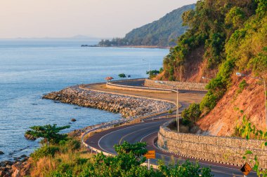 Chalerm Burapha Chonlathit karayolu bak Noen Nangphaya görünümü noktadan sonra Chanthaburi, Tayland