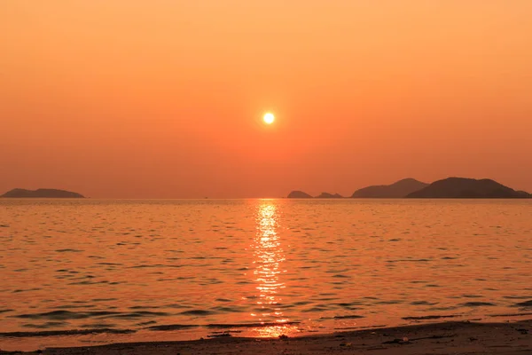 Insel bei Sonnenuntergang — Stockfoto