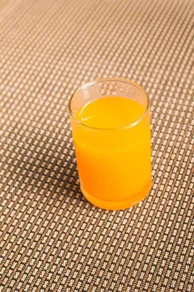 Orangensaft im Glas — Stockfoto