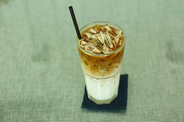 Frischer Eiskaffee Großen Glas Mit Stroh — Stockfoto
