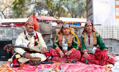 Surajkund Zanaat Fuarı, halk sanatı. Müzisyenler