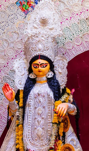 Gudinde Durga Idol Dekoreret Durga Puja Pandal Skudt Farvet Lys - Stock-foto