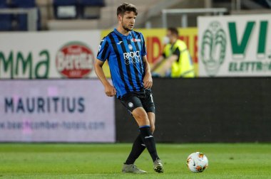 BERGAMO, İtalya - 8 Temmuz 2020: İtalyan Serie A Soccer Championship. Atalanta Sampdoria 'ya karşı 2-0, Berat Djimsiti, Atalanta. 