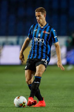 BERGAMO, İtalya - 8 Temmuz 2020: İtalyan Serie A Soccer Championship. Atalanta Sampdoria 'ya karşı 2-0, Mario Pasalic, Atalanta.  