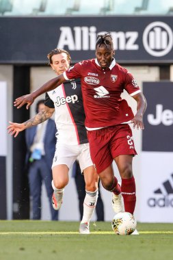 TURIN, İtalya - 04 Temmuz 2020 İtalyan Serie A Soccer Championship. Juventus Torino 'ya karşı 4-1, Soualiho Meite, Torino.
