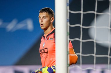 BERGAMO, İtalya - 8 Temmuz 2020: İtalyan Serie A Soccer Championship. Atalanta Sampdoria 'ya karşı 2-0, Pierluigi Gollini, kaleci Atalanta, golü kutluyor.. 