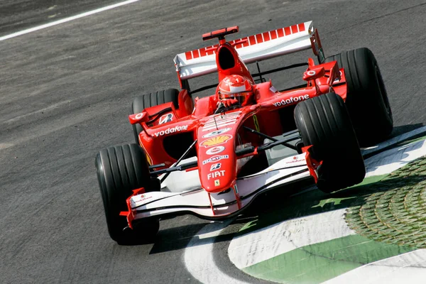IMOLA, İtalya - 21. / 23RD Nisan 2006: F1 Dünya Şampiyonası. San Marino Grand Prix 'si, Michael Schumacher, Almanya, Ferrari