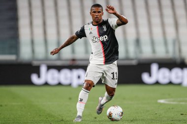 Turin, İtalya - 20 Temmuz 2020 İtalyan Serie A Futbol Şampiyonası. Juventus Lazio 'ya karşı 2-1, Douglas Costa, Juventus
