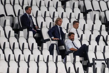 Turin, İtalya - 20 Temmuz 2020 İtalyan Serie A Futbol Şampiyonası. Juventus Lazio 'ya karşı 2-1, Fabio Paratici, Pavel Nedved ve Andrea Agnelli, Juventus