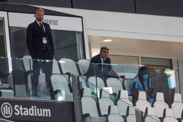 Turin, İtalya - 20 Temmuz 2020 İtalyan Serie A Futbol Şampiyonası. Juventus Lazio 'ya karşı 2-1, Igli Tare, Angelo Peruzzi ve Jordan Lukaku, Lazio, Tribünde