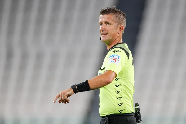 Turin, İtalya - 20 Temmuz 2020 İtalyan Serie A Futbol Şampiyonası. Juventus Lazio 'ya karşı 2-1, Daniele Orsato, maçın hakemi.