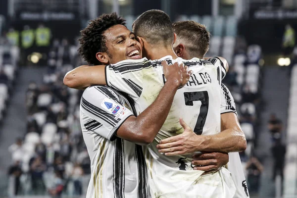 Cristiano Ronaldo Juventus Celebrando Gol Con Compañeros Equipo — Foto de Stock