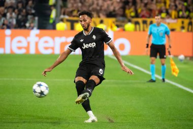 Torino, İtalya. 16 Eylül 2025. Allianz Juventus Stadyumu. UEFA Şampiyonlar Ligi 2025-26. Juventus, Borussia Dortmund 'a karşı. 4-4. Lloyd Kelly, Juventus.