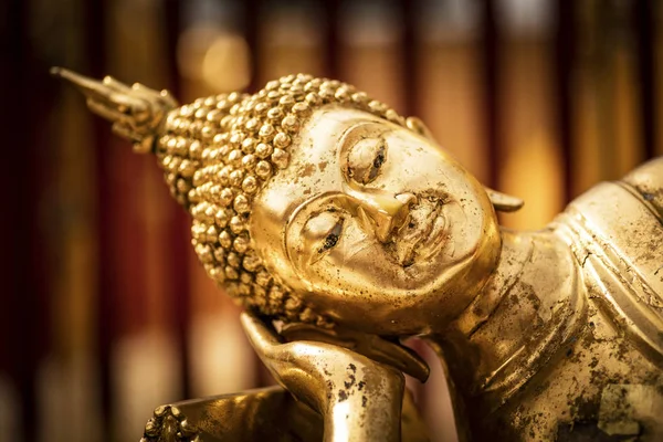 Rostro Una Estatua Buda Del Martes Oro Templo Doi Suthep —  Fotos de Stock