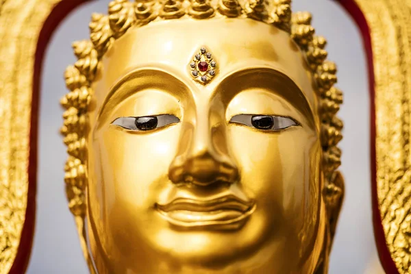 Visage Une Statue Bouddha Doré Temple Doi Suthep Chiang Mai — Photo