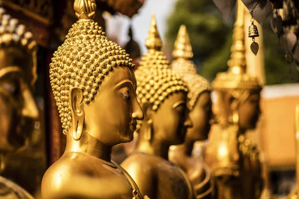 Detalj Några Gyllene Buddha Statyn Doi Suthep Temple Chiang Mai — Stockfoto