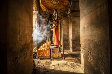 Antik Buda heykeli Angkor Wat Tapınağı, Siem Reap, Kamboçya