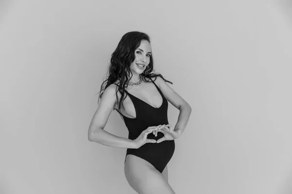Eine Modebewusste Schwangere Sexfrau Vogue Stil Schwarz Weiß Foto — Stockfoto