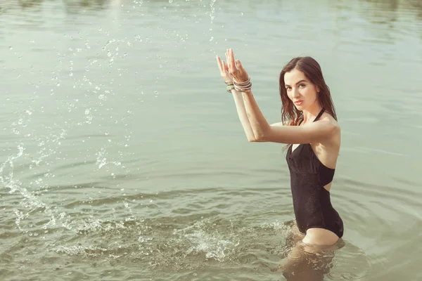 Beautiful Woman Swimsuit Playing Water — Stock Photo, Image