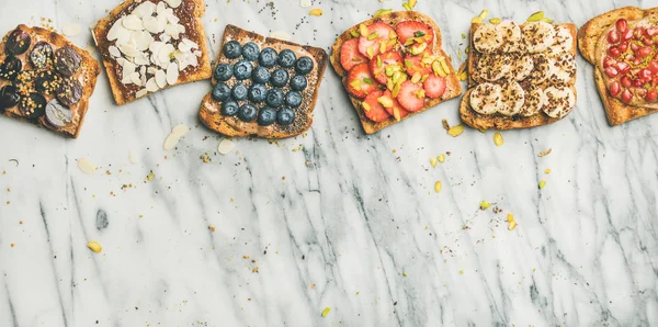 Healthy Breakfast Snack Vegan Whole Grain Toasts Fruit Seeds Nuts — Stock Photo, Image