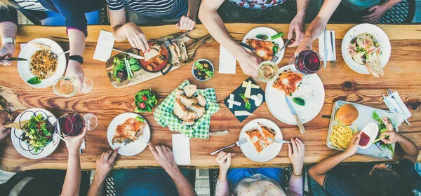 Família Amigos Festa Verão Jantar Livre Flat Lay Grupo Pessoas — Fotografia de Stock