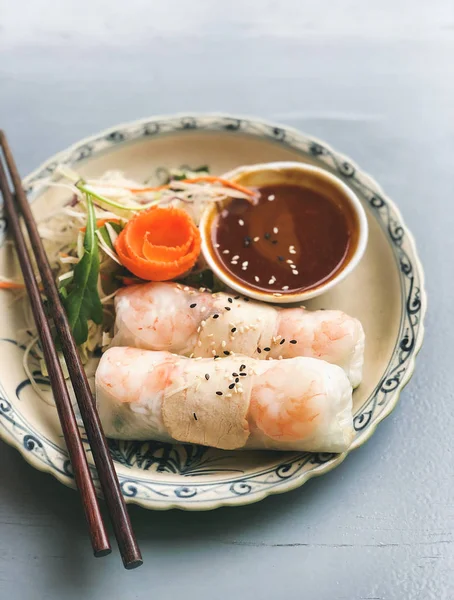 Asijský Styl Večeři Letní Řádím Krevetami Teriyaki Omáčkou Misce Nad — Stock fotografie