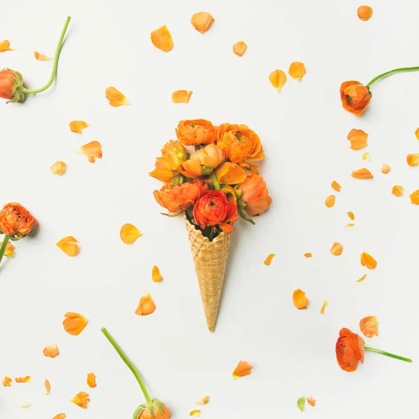 Waffle Sweet Cone Orange Buttercup Flowers White Background — Stock Photo, Image