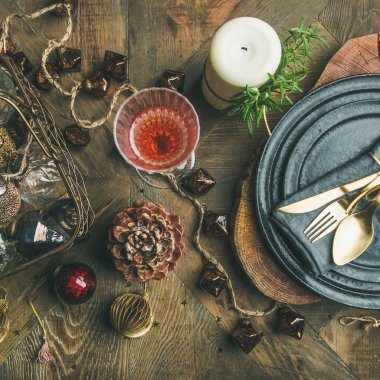 Noel ve yeni yıl arifesinde tatil tablo ayarı. 